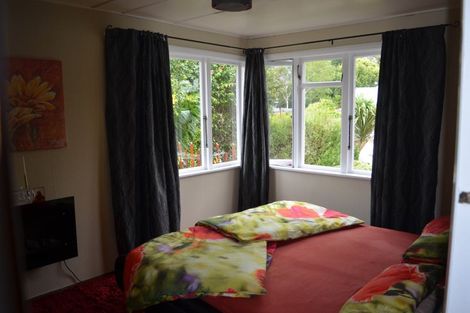 Photo of property in 14 Charles Street, Takapau, 4203