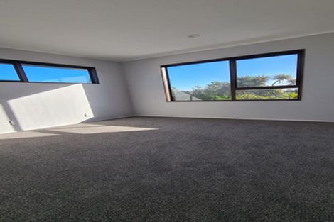 Photo of property in 2/25 Sartors Avenue, Northcross, Auckland, 0630