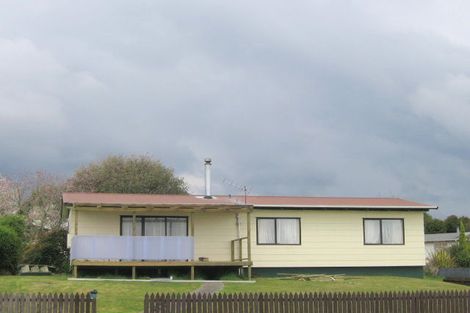 Photo of property in 20 Sequoia Crescent, Owhata, Rotorua, 3010