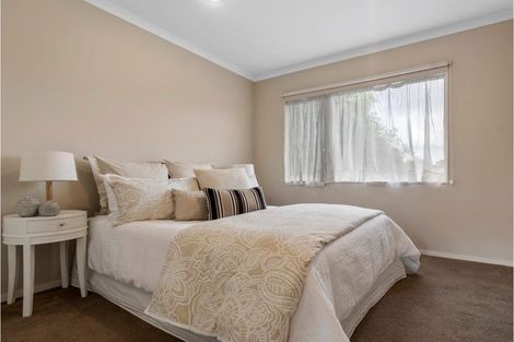Photo of property in 13a Poto Street, Te Atatu South, Auckland, 0610