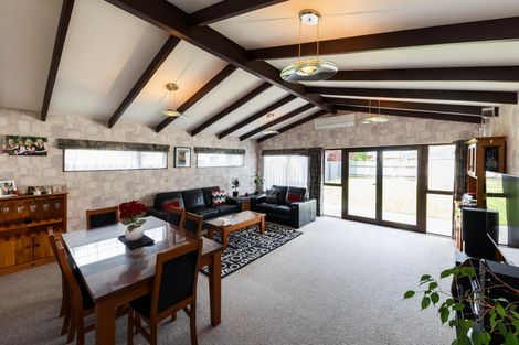 Photo of property in 64 Herbert Avenue, Cloverlea, Palmerston North, 4412