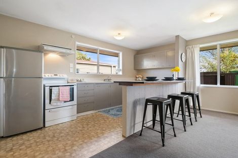 Photo of property in 2/12 Shannon Place, Belfast, Christchurch, 8051