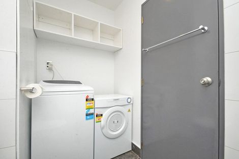 Photo of property in 7/2 Atarangi Road, Greenlane, Auckland, 1051