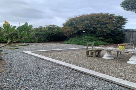 Photo of property in 43 Orlando Crescent, Waimairi Beach, Christchurch, 8083