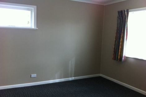 Photo of property in 868 East Coast Road, Northcross, Auckland, 0630