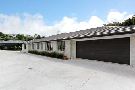Photo of property in 18 Rotokare Crescent, Whalers Gate, New Plymouth, 4310