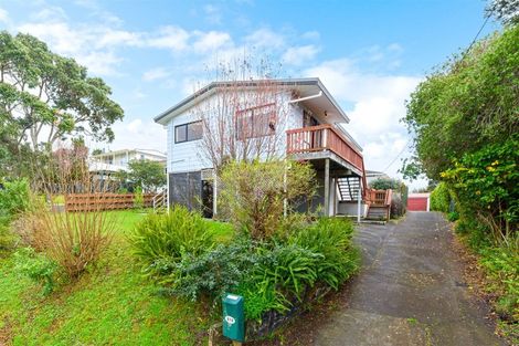 Photo of property in 1/57 Cliff View Drive, Green Bay, Auckland, 0604