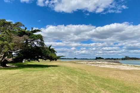 Photo of property in 1 Stella Drive, Clarks Beach, 2122