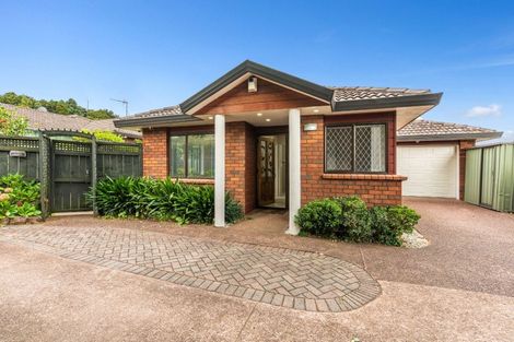Photo of property in 2/6 Arthur Road, Hillpark, Auckland, 2102