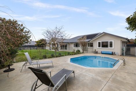 Photo of property in 54 Whakatomo Place, Havelock North, 4130