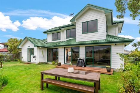 Photo of property in 122 Redvers Drive, Belmont, Lower Hutt, 5010