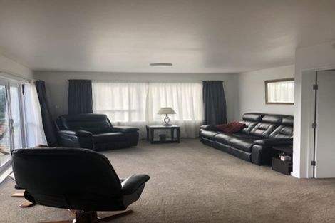 Photo of property in 1 Portland Place, Shiel Hill, Dunedin, 9013