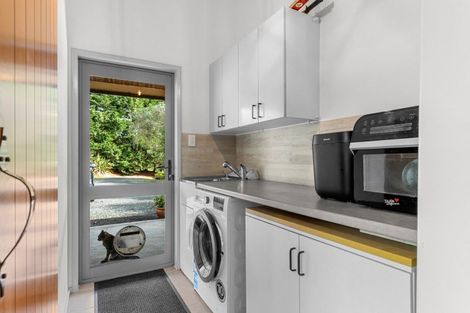 Photo of property in 227 Ararua Road, Waiotira, 0193