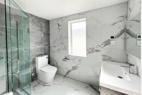 Photo of property in 17 Sunnyheights Road, Orewa, 0931