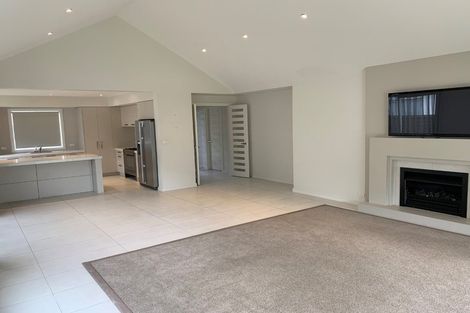 Photo of property in 27 Toscana Drive, Karaka, Papakura, 2113