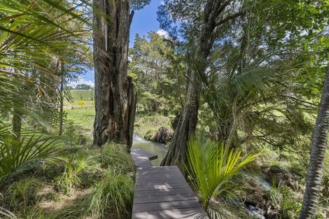 Photo of property in 37 Ward Road, Matakana, Warkworth, 0985
