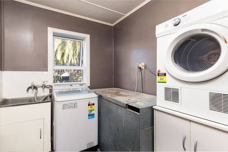 Photo of property in 50 Rhodes Street, Waimate, 7924