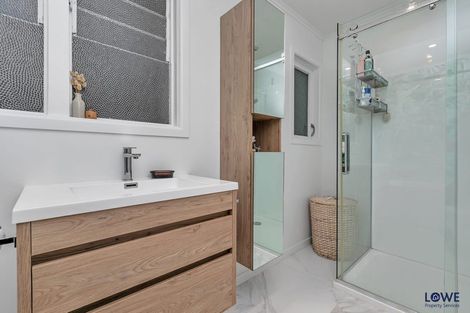 Photo of property in 4 Birkley Road, Bayswater, Auckland, 0622