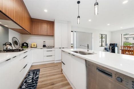 Photo of property in 112 Parkview Drive, Gulf Harbour, Whangaparaoa, 0930