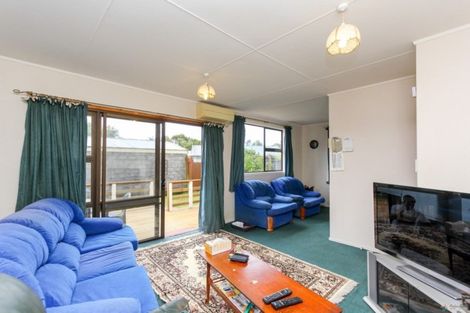 Photo of property in 3 Rahiri Street, Waitara, 4320