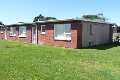 Photo of property in 43 Lismore Street, Strandon, New Plymouth, 4312