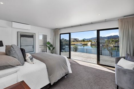 Photo of property in 25 Waitemata Drive, One Tree Point, 0118