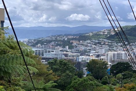 Photo of property in 70 Fairlie Terrace, Kelburn, Wellington, 6021