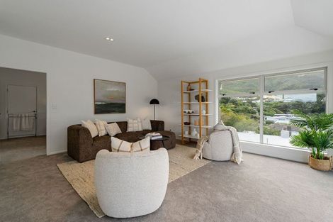 Photo of property in 43 Silverstream Road, Crofton Downs, Wellington, 6035