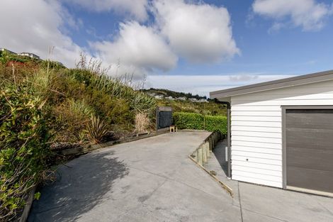 Photo of property in 17 Botany Lane, Whitby, Porirua, 5024
