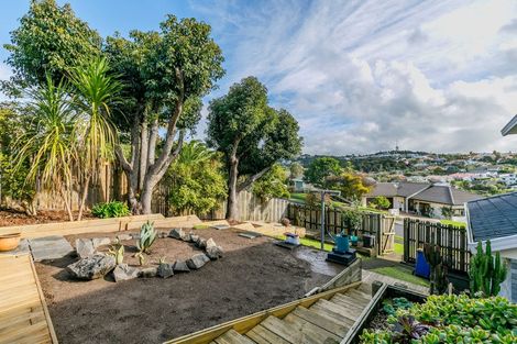 Photo of property in 4 Shannon Place, Torbay, Auckland, 0630