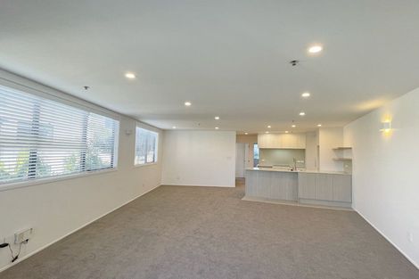 Photo of property in 4g/175 Hurstmere Road, Takapuna, Auckland, 0622