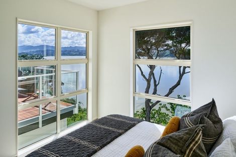 Photo of property in 34 Seaview Road, Paremata, Porirua, 5024