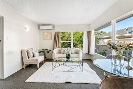 Photo of property in 2/53 Richards Avenue, Forrest Hill, Auckland, 0620