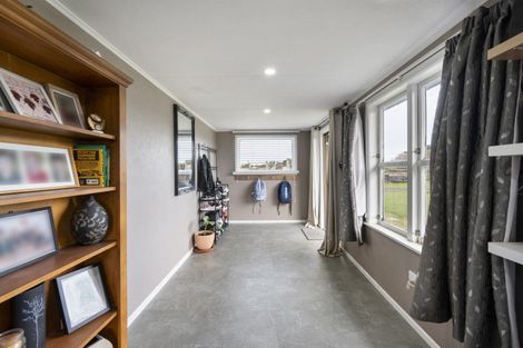 Photo of property in 35 Flower Street, Bulls, 4818