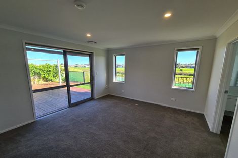 Photo of property in 61 Harding Drive, Papamoa Beach, Papamoa, 3118