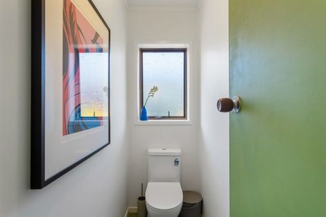 Photo of property in 1/2 Vodanovich Road, Te Atatu South, Auckland, 0610