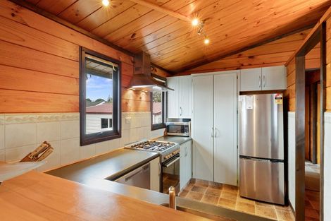 Photo of property in 20 Silvan Place, Bell Block, New Plymouth, 4312