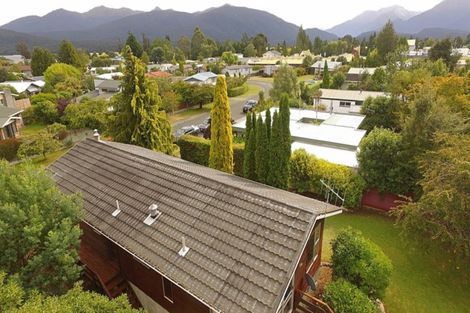 Photo of property in 25 Duncan Street, Te Anau, 9600