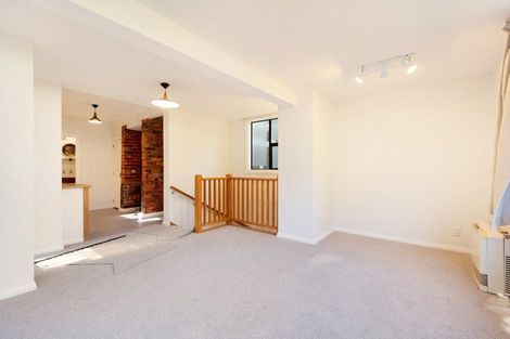 Photo of property in 422 Adelaide Road, Berhampore, Wellington, 6023