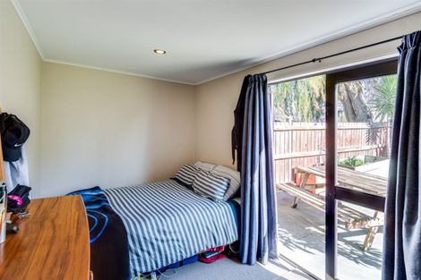 Photo of property in 16 Cormack Place, Greenmeadows, Napier, 4112