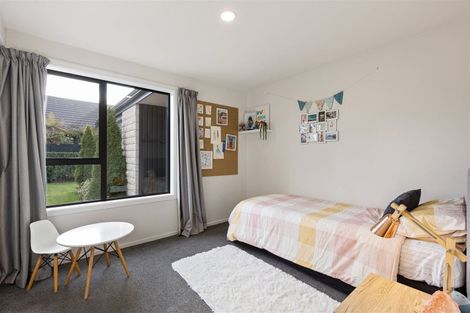 Photo of property in 44 Karnak Crescent, Russley, Christchurch, 8042