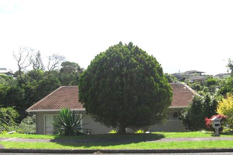 Photo of property in 2/17 Tiri View Place, Waiake, Auckland, 0630