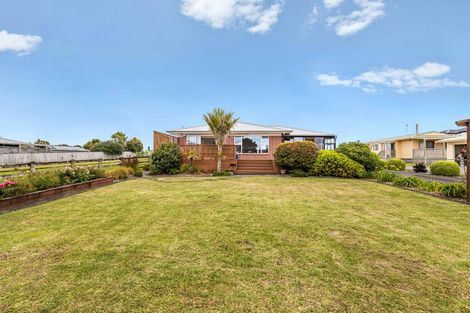 Photo of property in 48 Tapu Road, Huapai, Kumeu, 0810