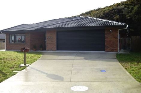 Photo of property in 5 Boleyn Close, Kingsley Heights, Upper Hutt, 5018