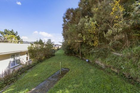 Photo of property in 30b Isabel Grove, Wainuiomata, Lower Hutt, 5014