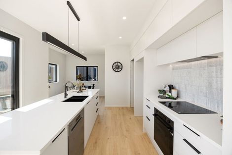 Photo of property in 37 Taahunui Rise, Peacocke, Hamilton, 3206