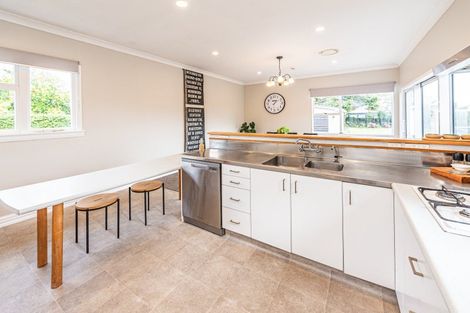 Photo of property in 17 Kent Road, Saint Johns Hill, Whanganui, 4501