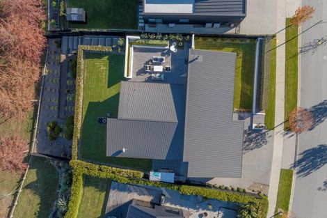 Photo of property in 36 Minaret Ridge, Wanaka, 9305