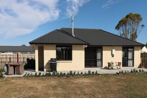 Photo of property in 13 Madison Street, Carterton, 5713