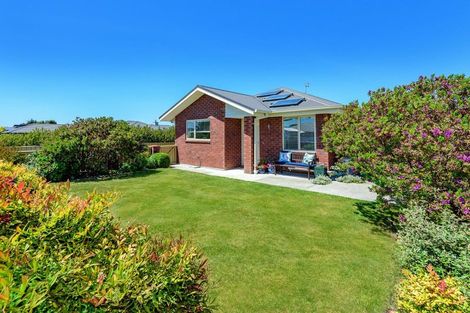 Photo of property in 27 Saltaire Street, North New Brighton, Christchurch, 8083